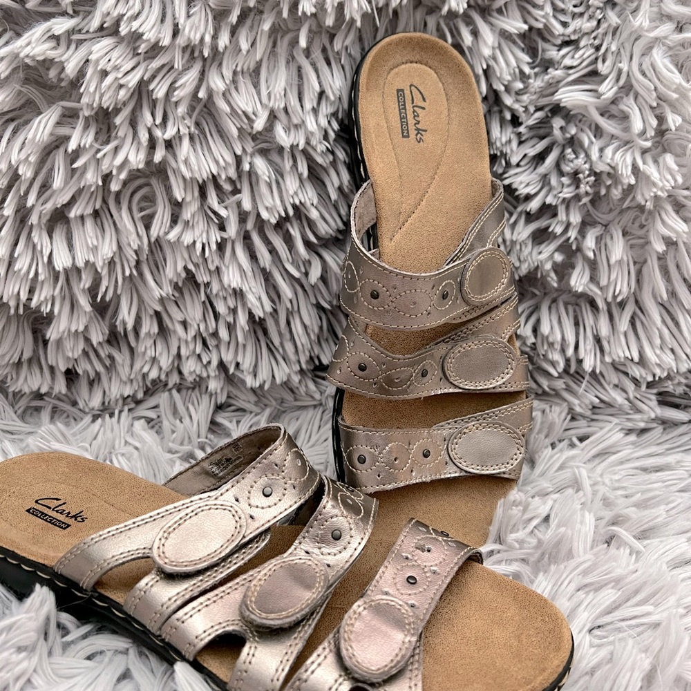 Clarks-sandals-bronze color size 11